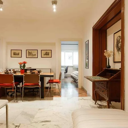 New Cozy St.peter/ Vatican Area Apartment