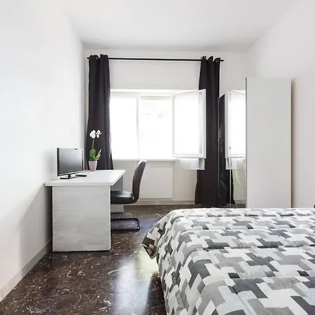 New Cozy St.peter/ Vatican Area Appartamento